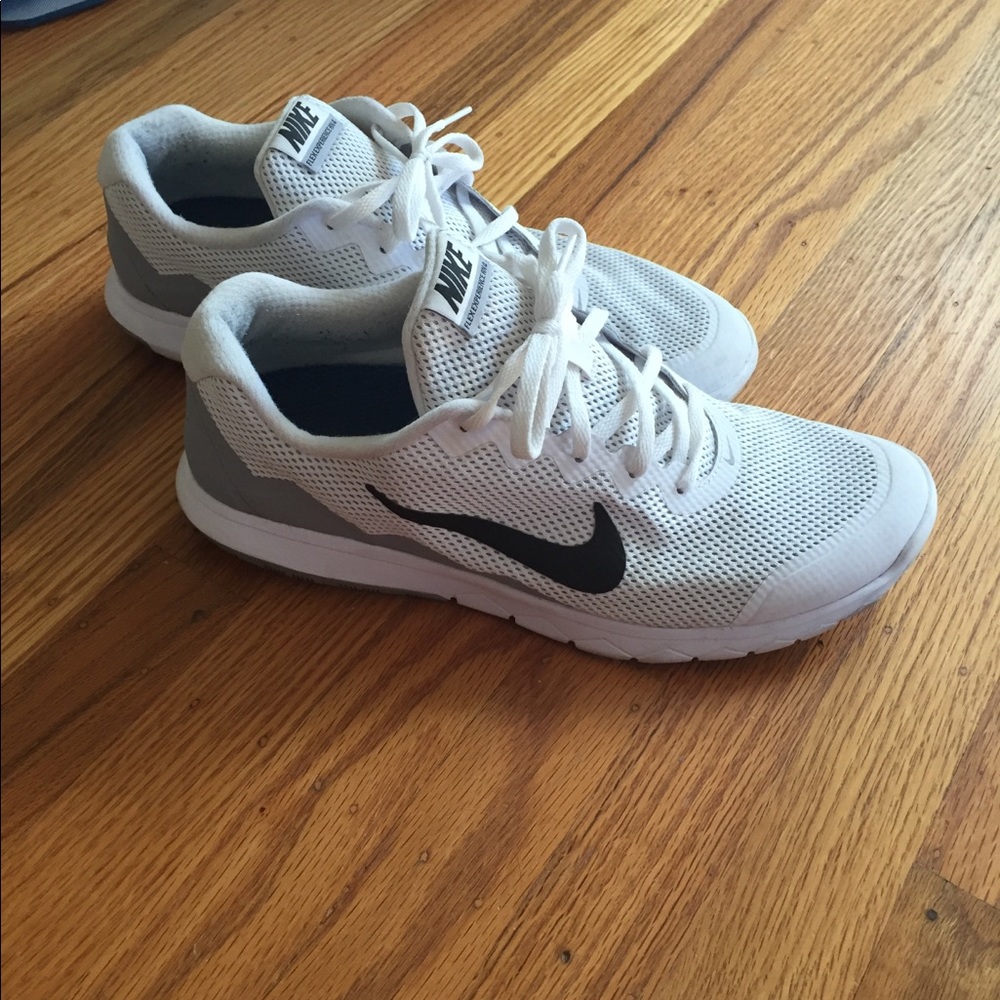 Nike Tennis shoes